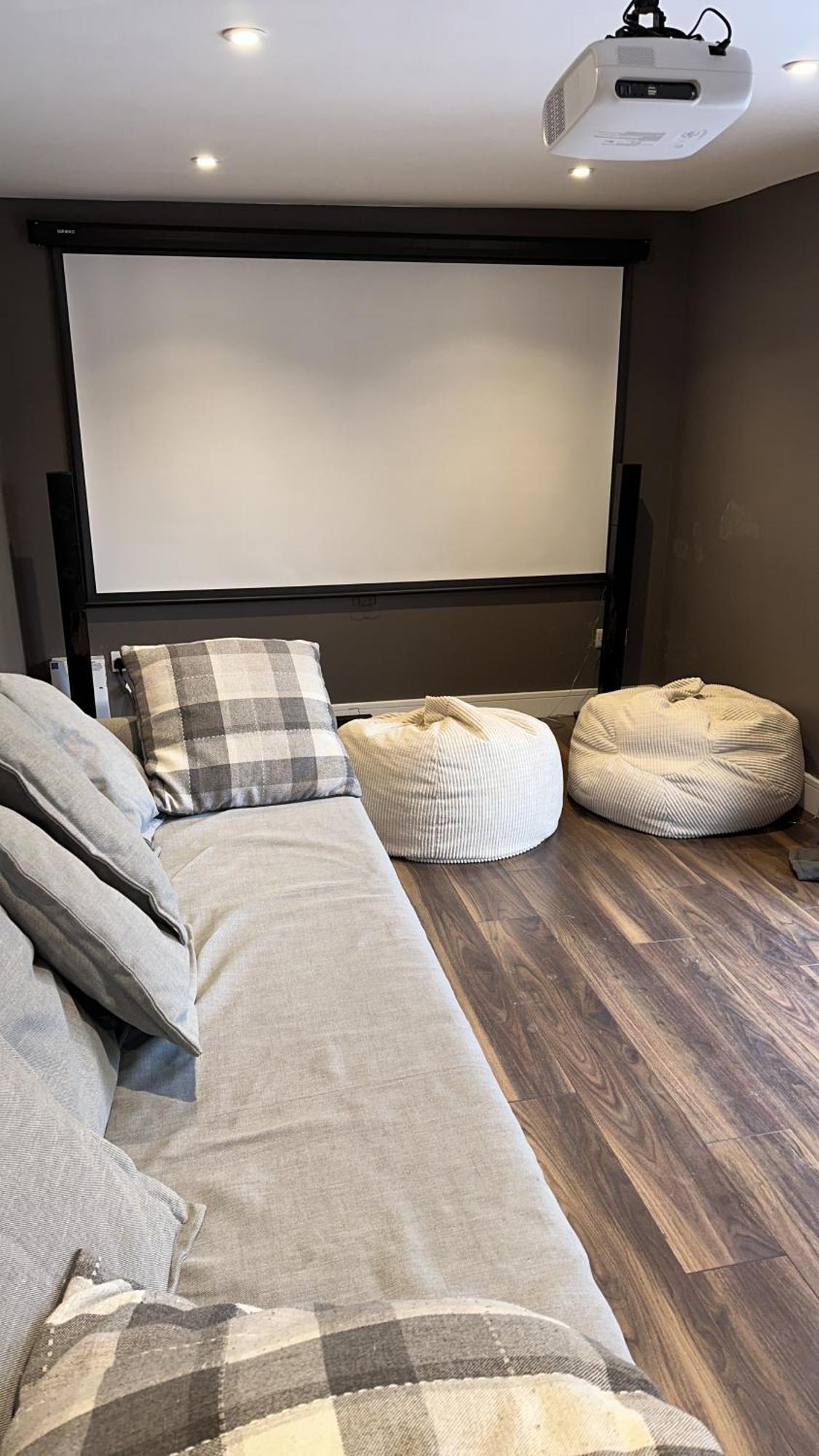 Modern Harrogate House Sleeps 10, Cinema Room & Hot Tub Kültér fotó